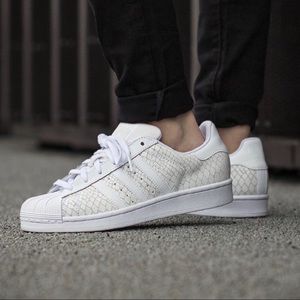 Adidas Snakeskin Superstars (Fits Women’s 9)